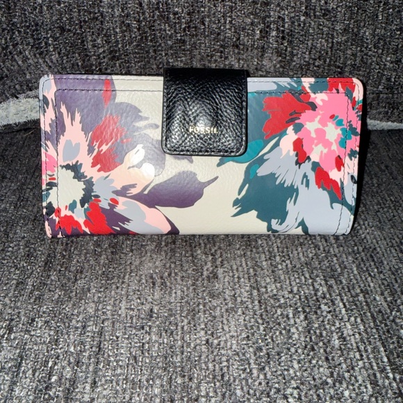 Fossil Floral Leather Tab Wallet Clutch NWOT Black Multicolor Snap Zip - Picture 6 of 14
